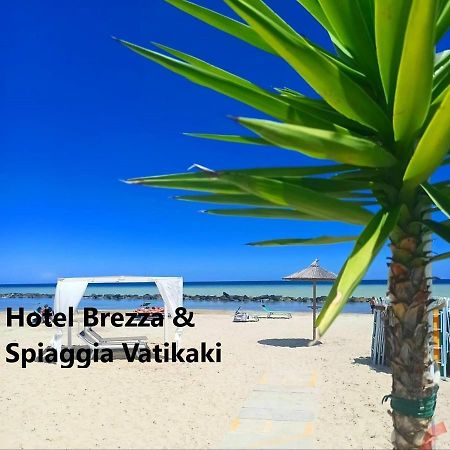 Hotel Brezza Римини Экстерьер фото